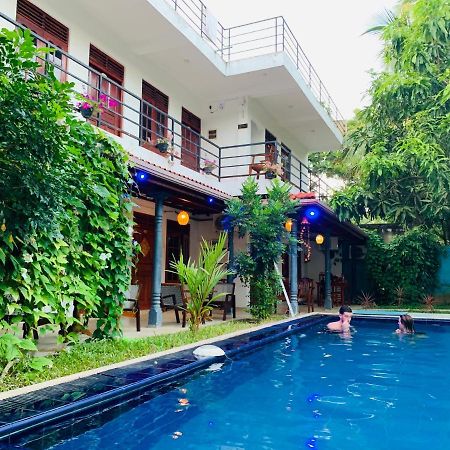 Blue Whale Holiday Hotel Mirissa Exterior foto