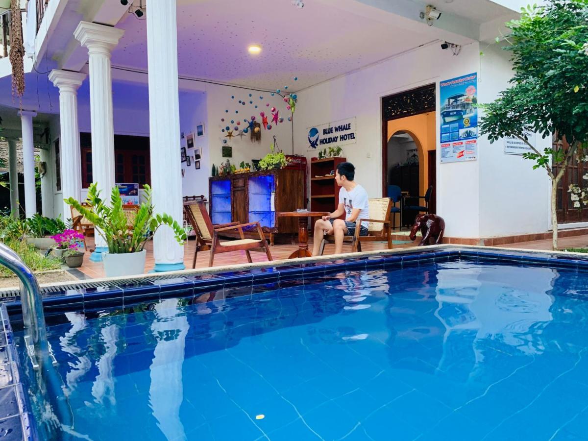 Blue Whale Holiday Hotel Mirissa Exterior foto
